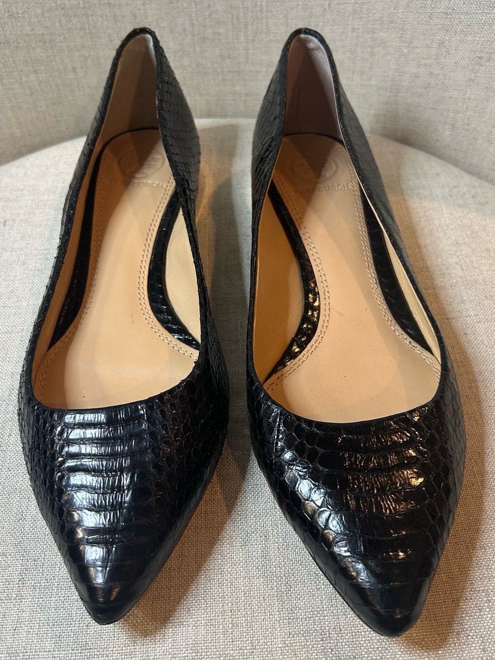 Tory Burch Bedford Black Pointed Toe Women's Flats - Classic Croc-Embossed Style